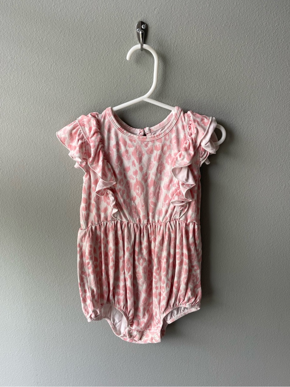 Caden Lane Pink and White Leopard Print Ruffle Bodysuit Bubble Romper